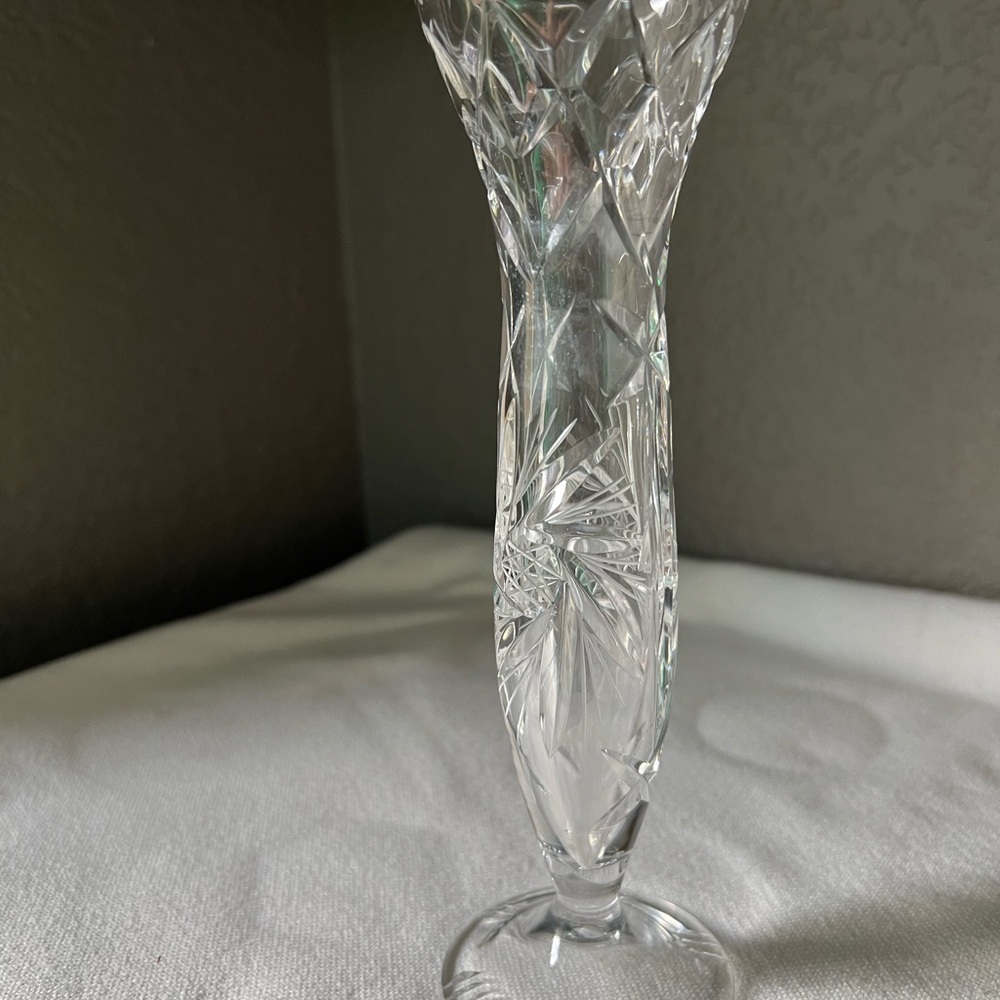 vintage Bohemian cut crystal bud vase. - Picture 5 of 10